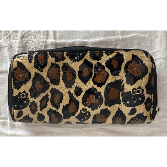 Rare HELLO KITTY Wallet Black Brown Gold Leopard Zip Around Clutch Card Holder - Picture 2 of 6